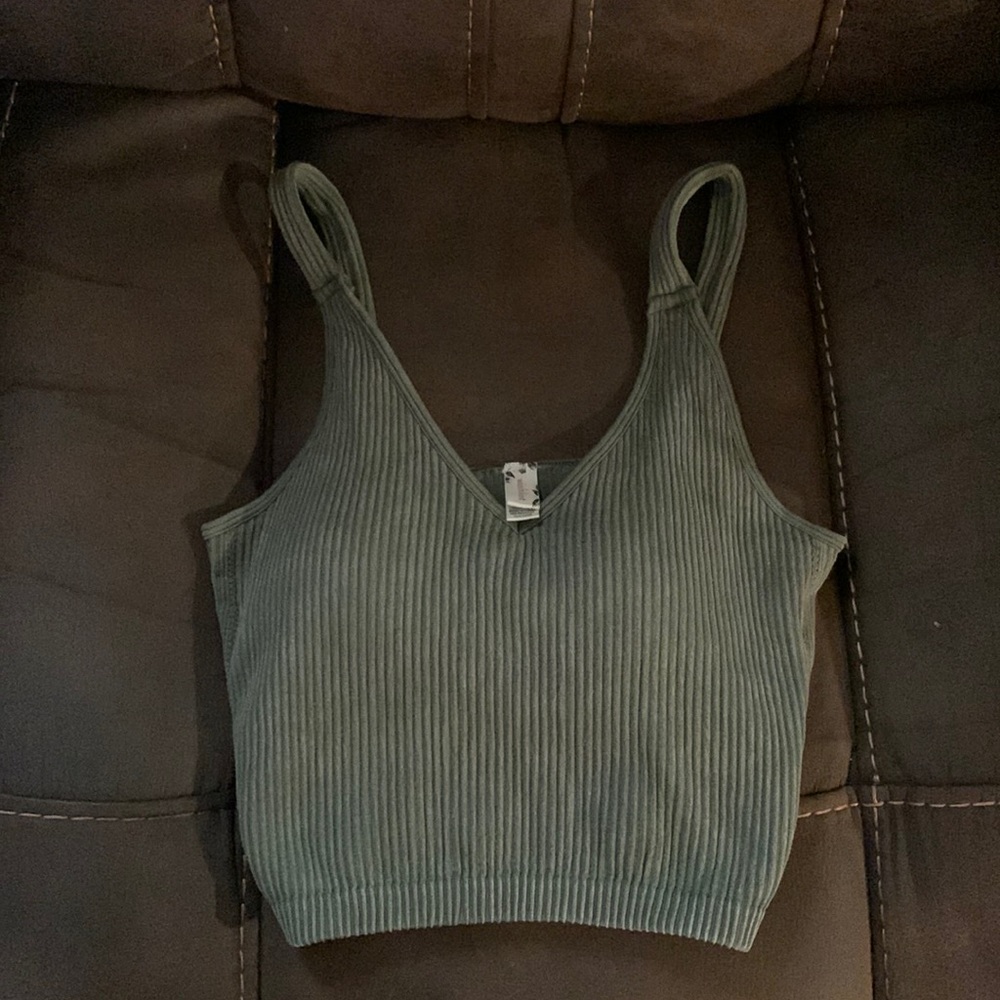 Army green cropped tank top
